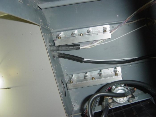 Mounting brackets for Aerox O2 bottle