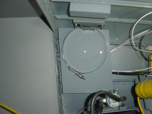 O2 bottle base plate installed w/ #8 screws