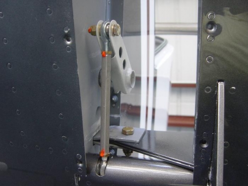 Flap control arm llinkage to flap