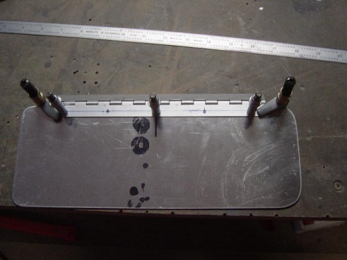 Cover door getting a hinge