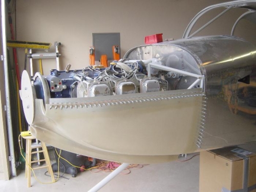 -5 hinge drilled and clecoed to bottom cowl half