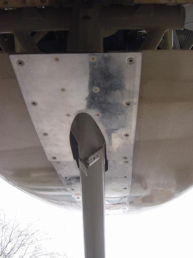 Test fir of aft nose gear leg slot cover