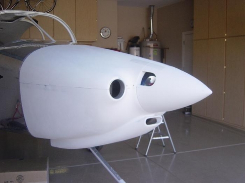 I taped on the spinner to get an idea of how it all looks - Good I think!