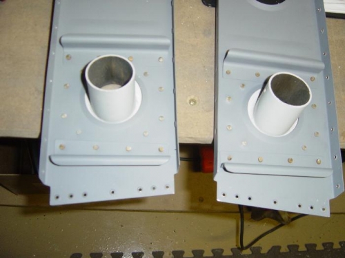 J stiffeners attached to the Step attach brackets, hope this helps