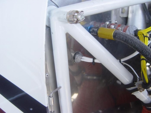 RTV'd snap bushing passthrough on firewall