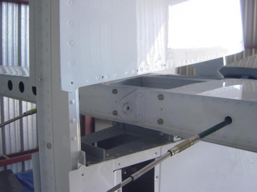 HS & VS attached, trim cabled threaded