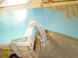 position wood block and bench edge