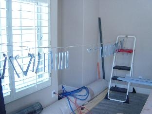 Too many ribs to paint!