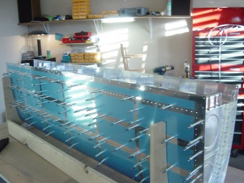 RIGHT tank preassembled, matchdrilled