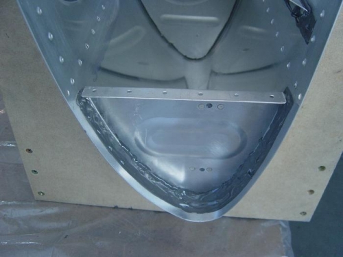 Inboard nose rib right tank