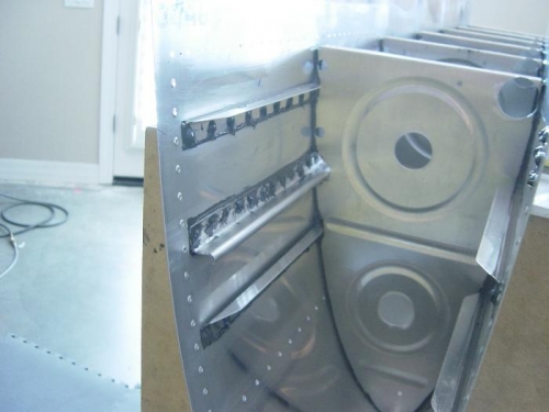 Inside view Right tank J channel