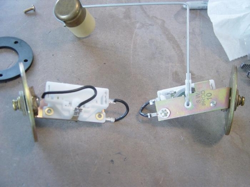 The unit on the left is the RIGHT sndr, the unit on the right is the Left. shown as attached