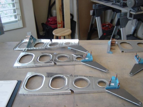 Right Wing Flap hingea