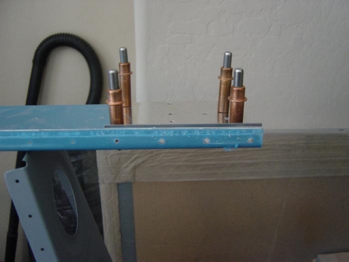 Here you can see the problem w/ the spar flanges being too short.