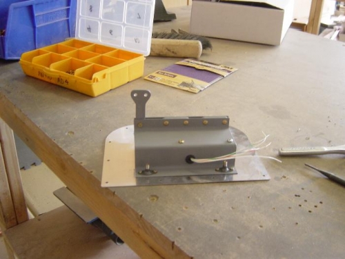 Mounted to wing assecc panel