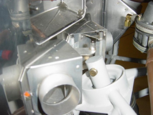 At least the Bowden cable end points are mounted