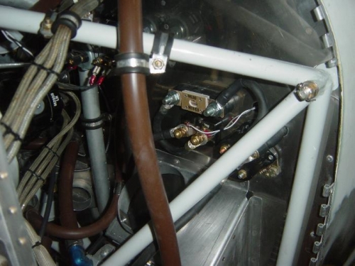 Shunt installed on main/primary electric system and ammeter probe connected