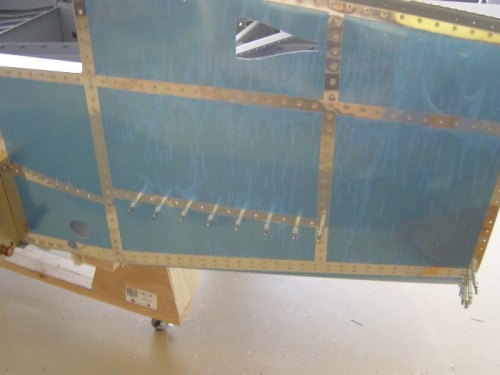 Right side F1088 rib going in