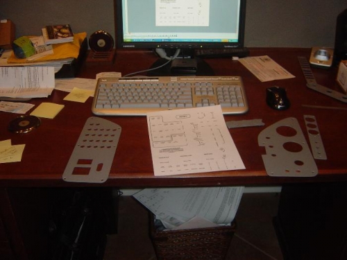 Laying out graphics for silkscreen