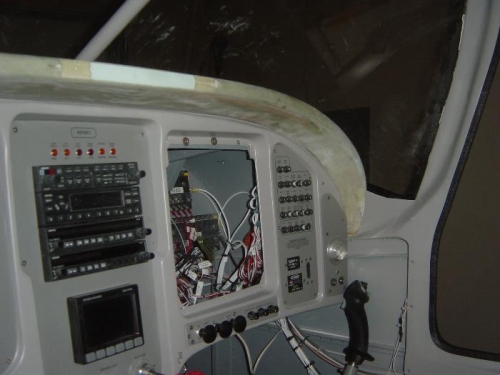 Glareshield glassed in final shape