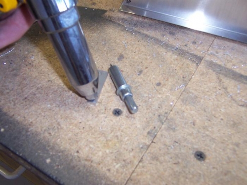 How angle rivet tool is used.