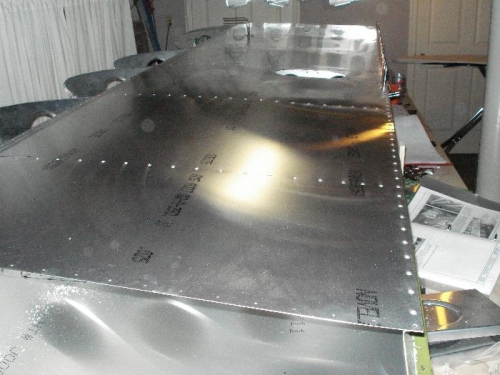 Bottom Skin riveted...  Sweet!