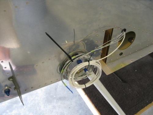 Pitot sensor wire ready for the wing