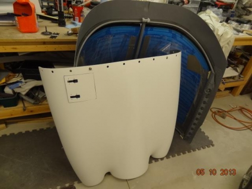 The top cowling with some camlocs in place