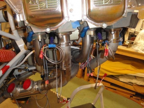 The CHT thermocouplers on the right side