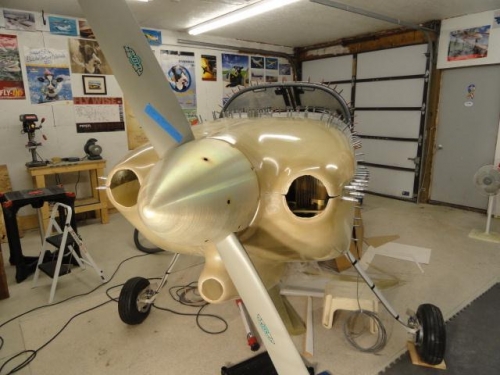 The spinner positined in place with the cowling