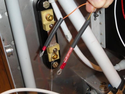 The fusible links connected to the ammeter wires and have heat-shrink applied