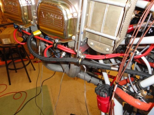 The manifold pressure hose clamped in place