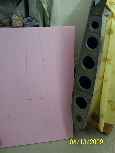Wing and insulation with outline