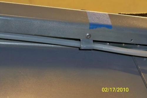 Closeup of the static tube clip