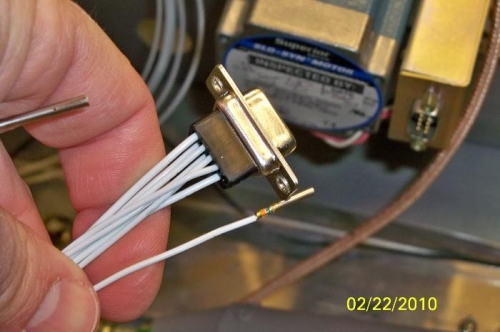 Pinning the pitch servo wires