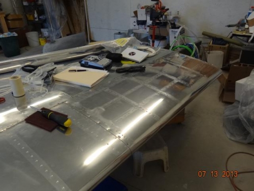 The fuel tank in place on the wing