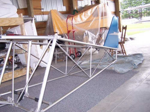All diagonal support struts