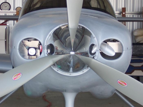 Aeroled nose light in