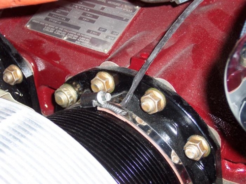 close up of typical cylinder band install