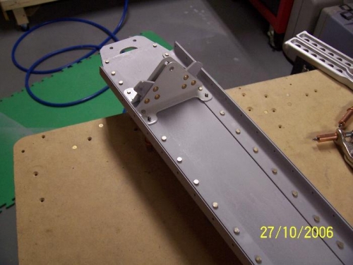 Lower hinge and rudder stops