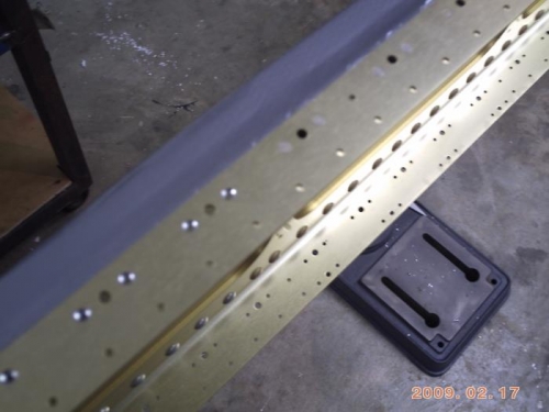 Countersinking nutplate rivets on Main Spar