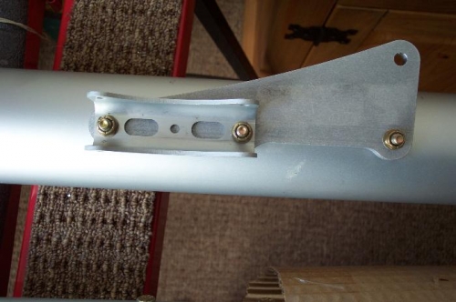 Stut Attach Plate