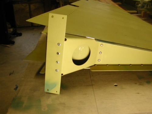 pop rivets in rudder horn