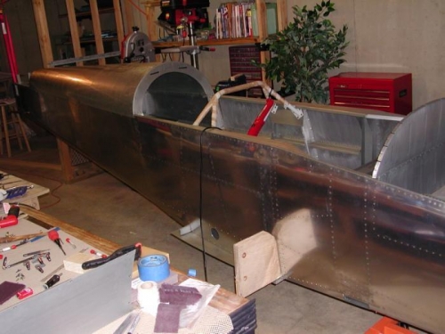 aft end supported on tailwheel spring