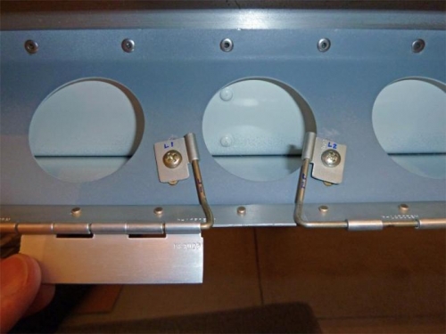 Hinge-ends, in their final configuration. The short hinge segment was installed for sizing purposes.