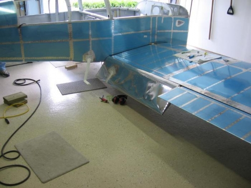 Right wing flap installation