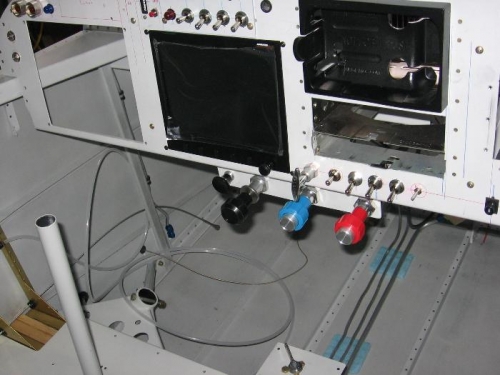 Carburetor heat control cable installed