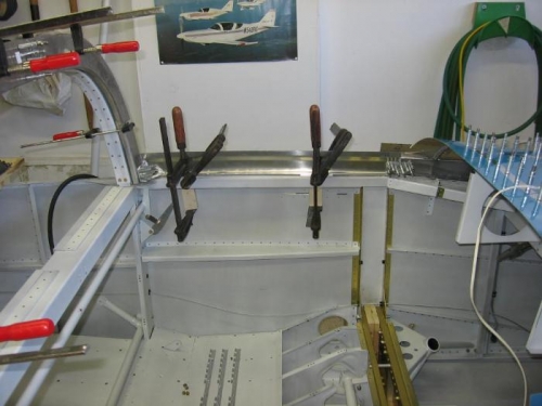 Wd-725 canopy side rail installation