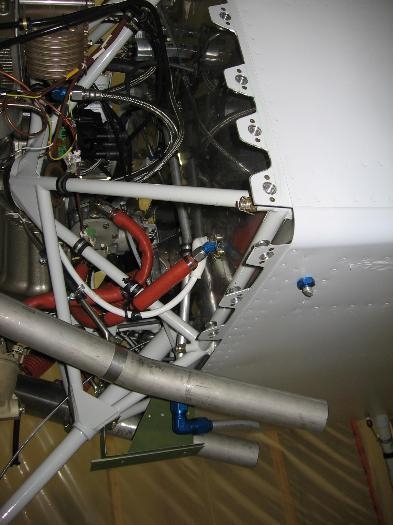 Engine right lower view