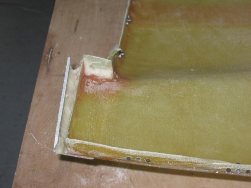 Engine cooling plenum aft left corner flange bonded on